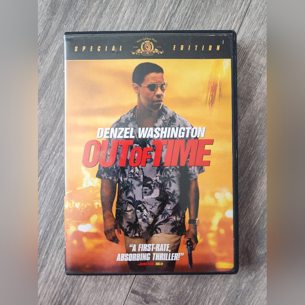 🎬 3/$15--- Out Of Time ---DVD